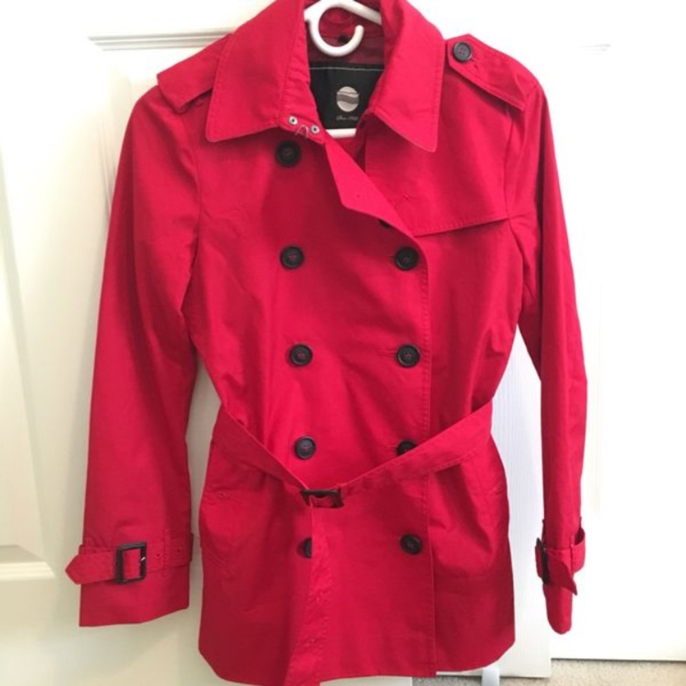 Red coat - Picture 3 of 4